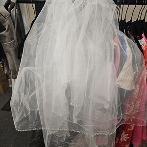 Elegant White Tulle Skirt